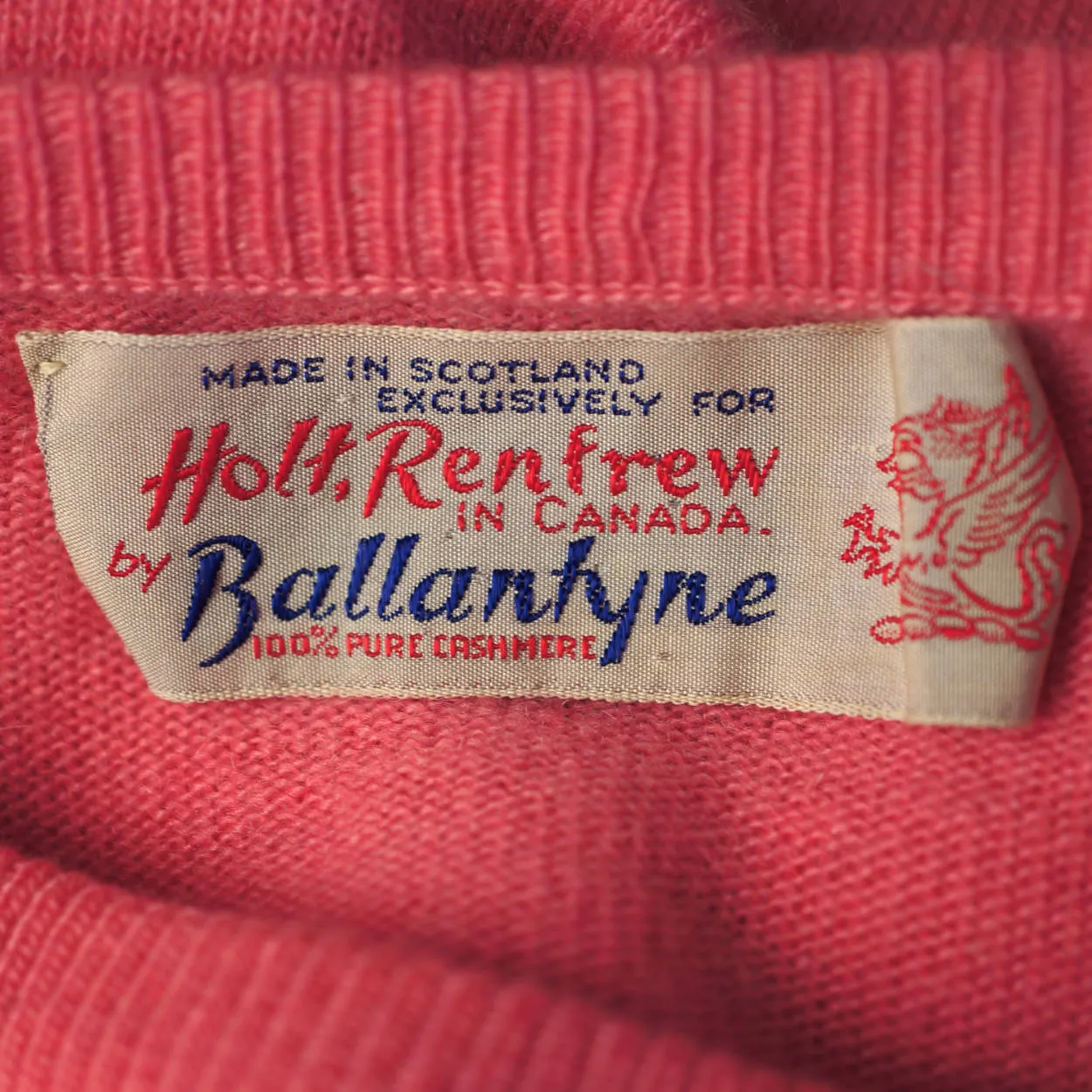 Vintage 1960s Ballantyne Pink Argyle Scottish Cashmere Sweater Pullover Ladies M